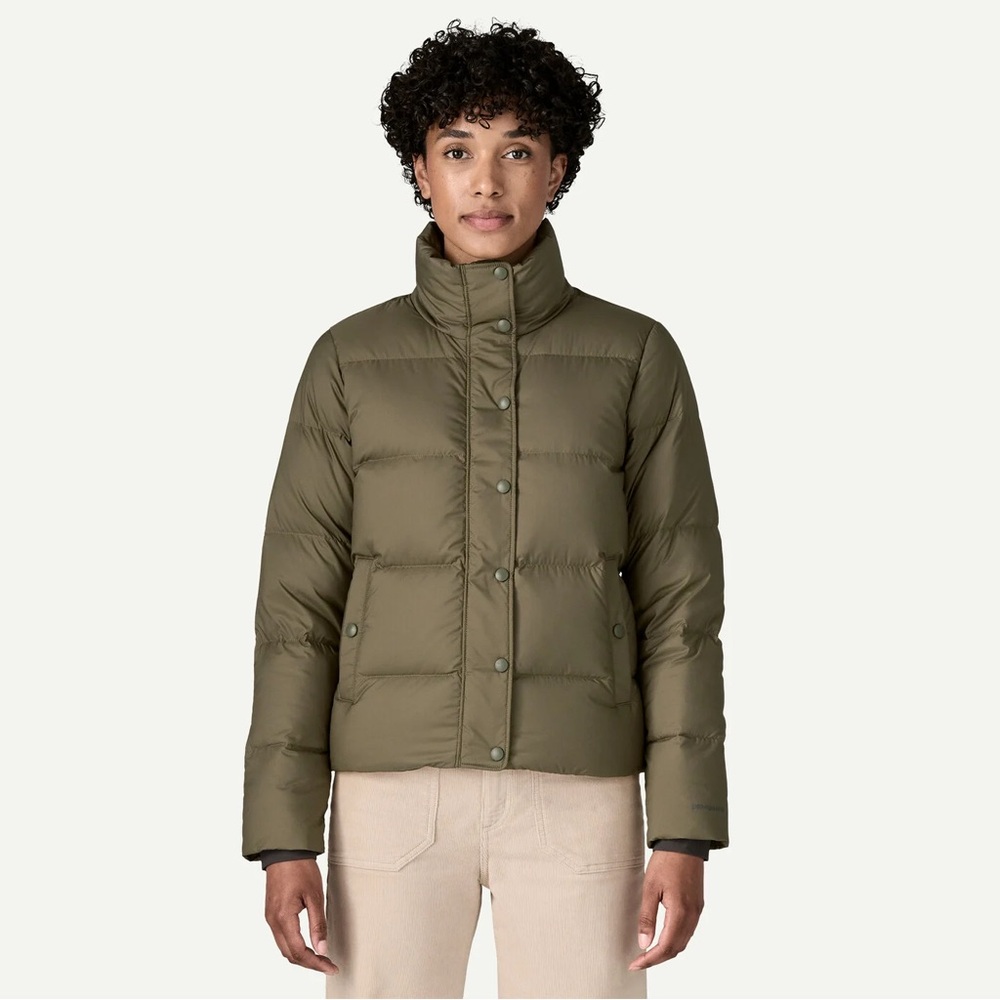 Patagonia Women's Silent Down Jacket Basil Green Sz Small
